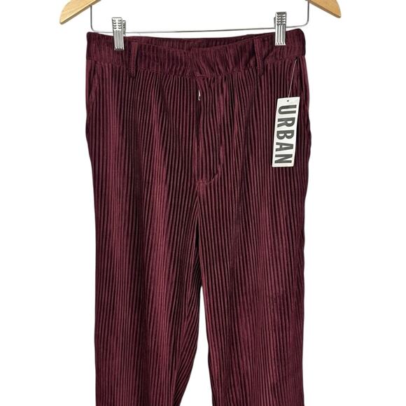 Urban Outfitters Burgundy Corduroy Flare Pants Size 6 Wine NWT - Picture 8 of 12